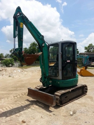 ขาย KOMATSU PC30MR นำเข้าจากญี่ปุ่น 090-986-2521 อ๊อบ ขาย KOMATSU PC30MR นำเข้าจากญี่ปุ่น 090-986-2521 อ๊อบ