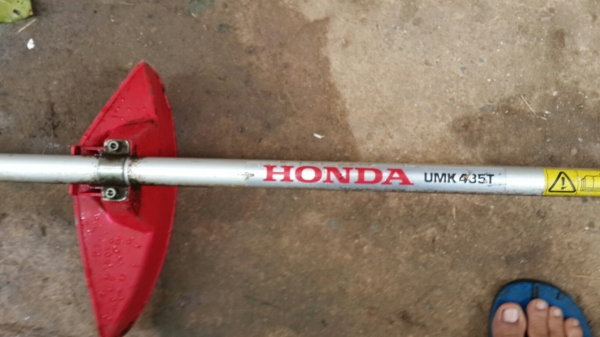 ขายเครื่องตัดหญ้า 4จังหวะumk435t ขายเครื่องตัดหญ้า 4จังหวะumk435t