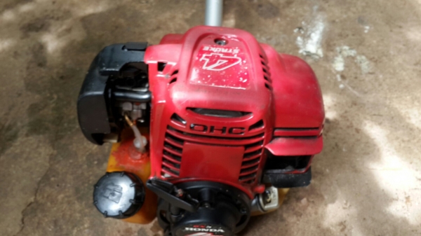 ขายเครื่องตัดหญ้า 4จังหวะumk435t ขายเครื่องตัดหญ้า 4จังหวะumk435t