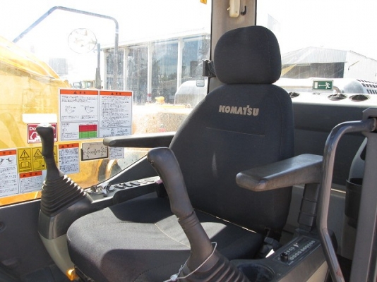 ขายรถขุดมือสองรุ่น PC200-8N1 มือสองนำเข้าจากญี่ปุ่นแท้ สภาพสวยพร้อมใช้งาน