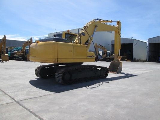 ขายรถขุดมือสองรุ่น PC200-8N1 มือสองนำเข้าจากญี่ปุ่นแท้ สภาพสวยพร้อมใช้งาน