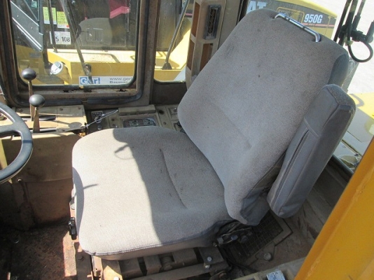 ขายรถตักล้อยางมือสอง CATERPILLAR 926 มือสองนำเข้า