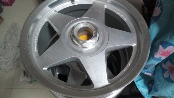 ล้อ MOMO 16X7 itali แท้ ของใหม่ ใส่เบนซ์