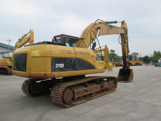 ขายรถขุดมือสอง CATERPILLAR 320D มือสองนำเข้าจากญี่ปุ่นแท้