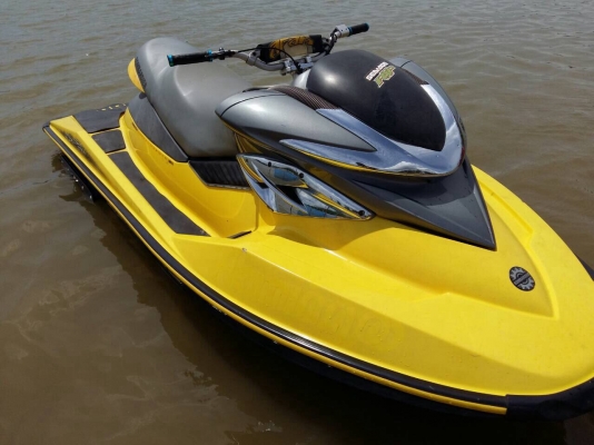 Seadoo บอดี้215 เครื่อง 155hp.  ของแต่งหลายรายการครับ