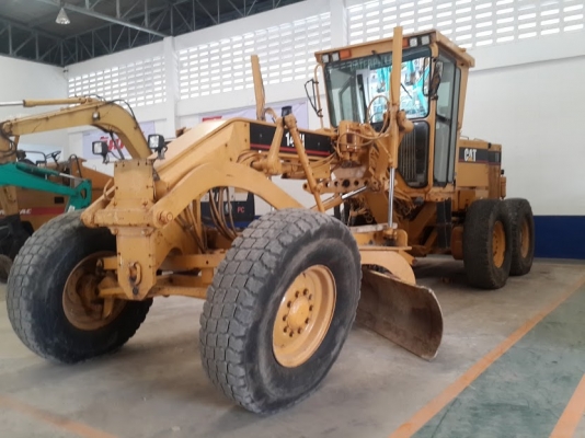 รถเกรด CAT 140H #2ZK02605 รถนำเข้าจากUSA มี Scarify สนใจติดต่อ ใหม่ 061-4194022