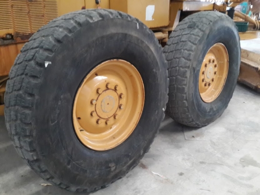 รถเกรด CAT 140H #2ZK02605 รถนำเข้าจากUSA มี Scarify สนใจติดต่อ ใหม่ 061-4194022