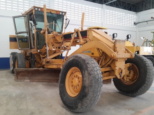 รถเกรด CAT 140H #2ZK02605 รถนำเข้าจากUSA มี Scarify สนใจติดต่อ ใหม่ 061-4194022