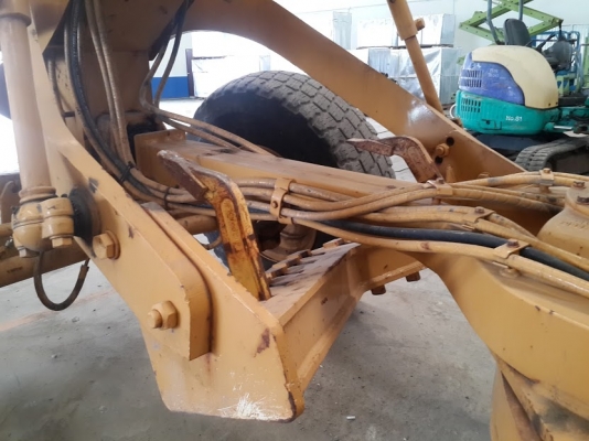 รถเกรด CAT 140H #2ZK02605 รถนำเข้าจากUSA มี Scarify สนใจติดต่อ ใหม่ 061-4194022