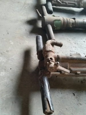 ขายตามสภาพครับ หัวเจาะปูน แย๊กลม BREAKER เก่าญี่ปุ่น ไม่มีดอกเจาะ ราคา 2,800/ตัว