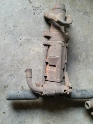 ขายตามสภาพครับ หัวเจาะปูน แย๊กลม BREAKER เก่าญี่ปุ่น ไม่มีดอกเจาะ ราคา 2,800/ตัว