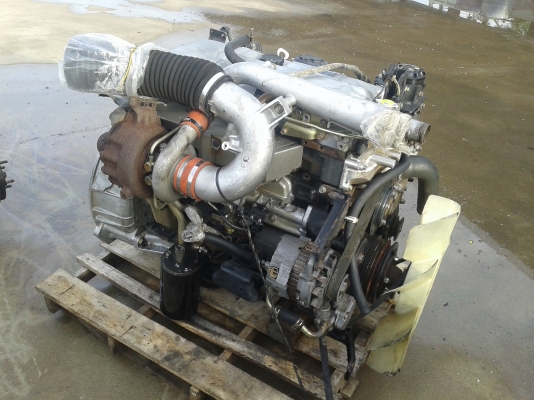 ขายเครื่องหกล้อ MITSUBISI FUSO 4M50 210 แรง เทอร์โบ อินเตอร์คลูเลอร์ สภาพใหม่จัด พร้อมเอกสาร เครื่องใหม่ STD ทั้งตัว มีกล่องและชุดสายไฟเกียร์แยกให้