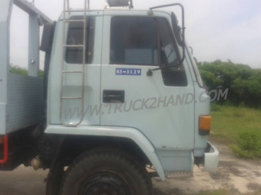 รถบรรทุก 10 ล้อ พื้นเรียบ ISUZU 175 แรงม้า 6 สูบ พวงมาลัยพาวเว่อร์