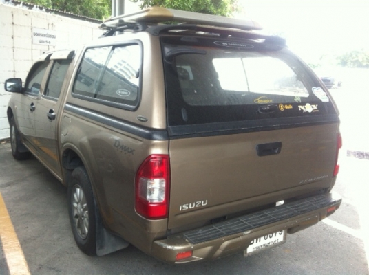 ขายด่วนรถมือเดียวสดๆ Isuzu 4ประตู 2.5 ปี2003 มีแครี่บอย ขายด่วนรถมือเดียวสดๆ Isuzu 4ประตู 2.5 ปี2003 มีแครี่บอย