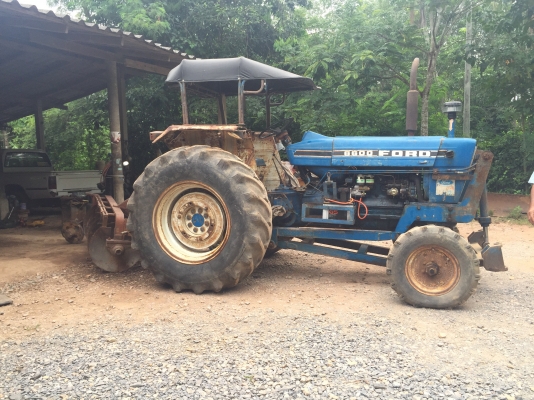 รถไถฟอร์ด5000ติดต่อ 080-1405528