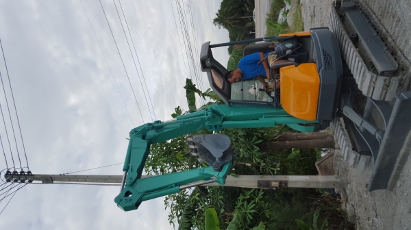 ขายรถขุดyanmar B3...บูมสามสเต็ป..บูมยาวงอไปมาได้