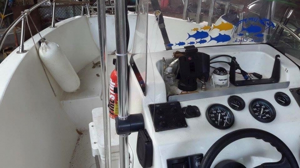 ขายเรือโมลน้าบอยทีเซิฟ 18 ฟุ(ปิดการขายคับ)