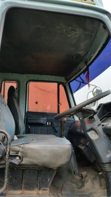 รถอีซูซุ 10 ล้อ หลังถนน FVM  195 แรงม้า. ปี 37   สนใจติดต่อ  081 - 6079515