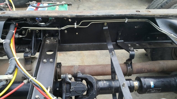 ขายด่วนสิบล้อหัวคัสซีสองเพลาสภาพสวยพร้อมใช้ แต่งโฉม500