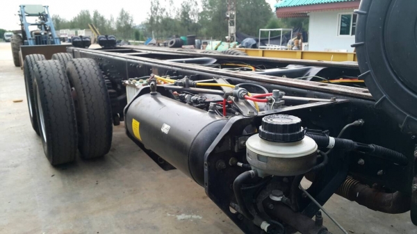 ขายด่วนสิบล้อหัวคัสซีสองเพลาสภาพสวยพร้อมใช้ แต่งโฉม500