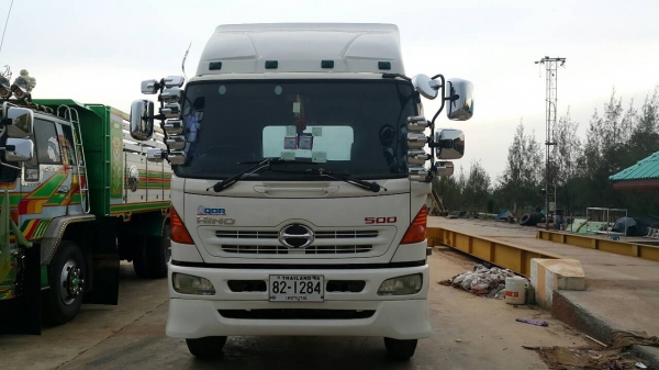 ขายด่วนสิบล้อหัวคัสซีสองเพลาสภาพสวยพร้อมใช้ แต่งโฉม500