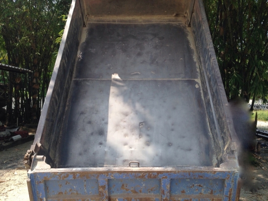 รถอีซุซุ 6 ล้อดั้ม  110 แรงม้า.  ( รถประกอบ. )    สนรใจติดต่อ  081 - 6079515