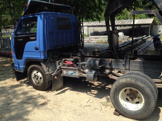 รถอีซุซุ 6 ล้อดั้ม  110 แรงม้า.  ( รถประกอบ. )    สนรใจติดต่อ  081 - 6079515