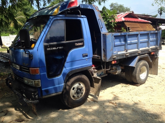 รถอีซุซุ 6 ล้อดั้ม  110 แรงม้า.  ( รถประกอบ. )    สนรใจติดต่อ  081 - 6079515