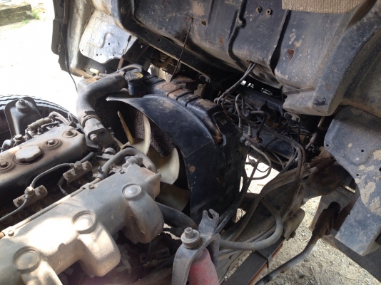 รถอีซุซุ 6 ล้อดั้ม  110 แรงม้า.  ( รถประกอบ. )    สนรใจติดต่อ  081 - 6079515