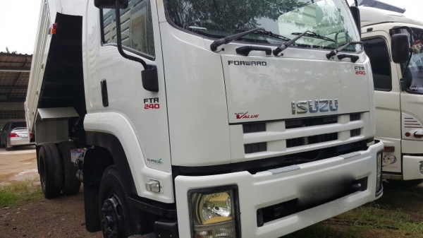 รถอีซูซุ 6 ล้อดั้ม FTR  240 แรงม้า. ปี 53    สนใจติดต่อ  081 - 6079515