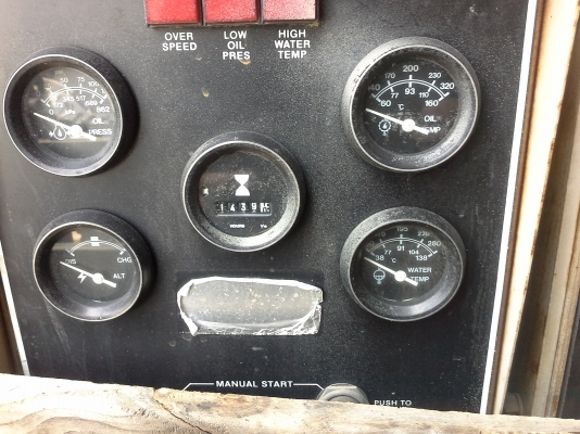 เครื่องกำเนิดไฟฟ้าเครื่อง Cummins KTA38/938KVA (Gen Set) เครื่องกำเนิดไฟฟ้าเครื่อง Cummins KTA38/938KVA (Gen Set)