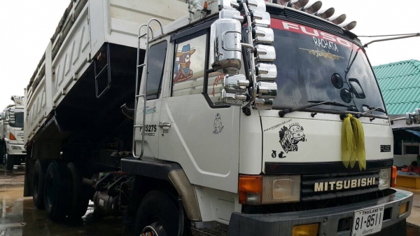 ขายด่วนหลงยูโรวัน ดั้มสามมิตรสองเพลากะบะต่อได้ไม่นาน เดิมเป็นรถล่องแล้วมาต่อดั้ม ช่วงล่างสวยไม่ช้ำ