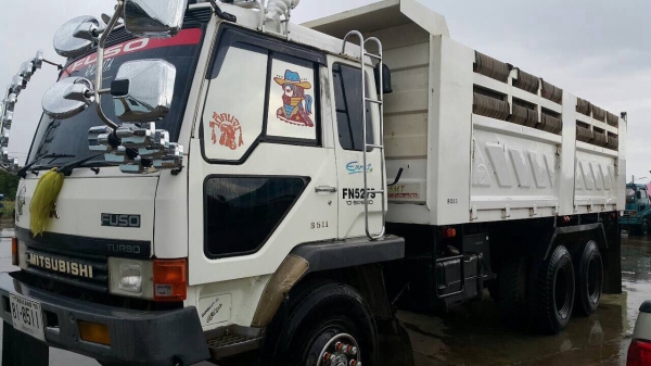 ขายด่วนหลงยูโรวัน ดั้มสามมิตรสองเพลากะบะต่อได้ไม่นาน เดิมเป็นรถล่องแล้วมาต่อดั้ม ช่วงล่างสวยไม่ช้ำ