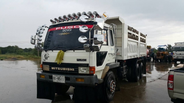 ขายด่วนหลงยูโรวัน ดั้มสามมิตรสองเพลากะบะต่อได้ไม่นาน เดิมเป็นรถล่องแล้วมาต่อดั้ม ช่วงล่างสวยไม่ช้ำ