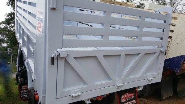 รถฮีโน่ 6 ล้อดั้ม FC4J  145 แรงม้า. ปี 42     สนใจติดต่อ  081 - 6079515