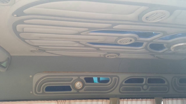 ขายรถตู้ TOYOTA COMUTER ปี 2006/2549 สภาพสวยพร้อมใช้ แต่ง VIP เครื่องเสียงครบ ทะเบียนพร้อมโอน ราคาต่อรองได้