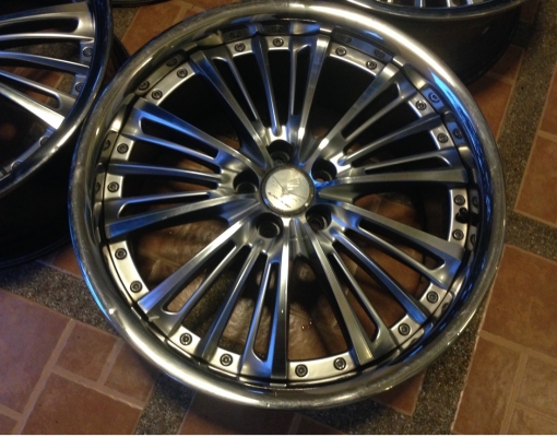 ล้อ18 แนวVIP 5/100 กว้าง 8นิ้ว ET+42 ล้อ18 แนวVIP 5/100 กว้าง 8นิ้ว ET+42