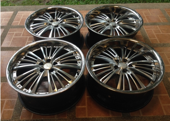 ล้อ18 แนวVIP 5/100 กว้าง 8นิ้ว ET+42 ล้อ18 แนวVIP 5/100 กว้าง 8นิ้ว ET+42