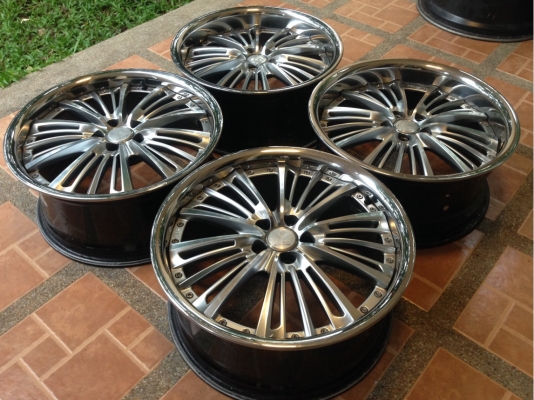 ล้อ18 แนวVIP 5/100 กว้าง 8นิ้ว ET+42 ล้อ18 แนวVIP 5/100 กว้าง 8นิ้ว ET+42