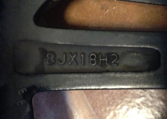 ล้อ18 แนวVIP 5/100 กว้าง 8นิ้ว ET+42 ล้อ18 แนวVIP 5/100 กว้าง 8นิ้ว ET+42