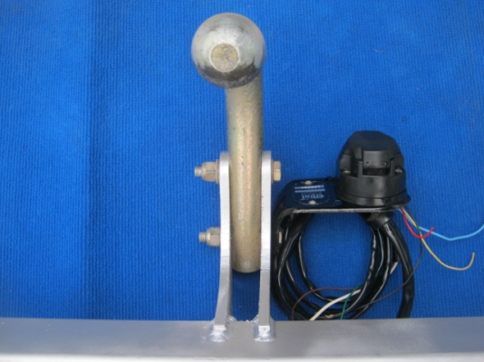 ชุดลากเรือ สำหรับรถเก๋ง ติดตั้งง่าย สภาพสวย(ปิดการขายขอบคุณtruck2hand)