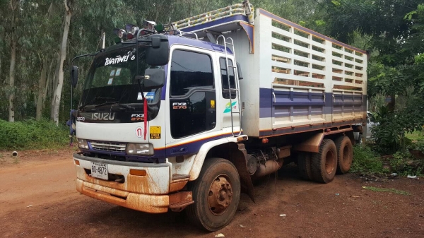 ขาย 10 ล้อดั้ม ISUZU มีระบบลำโพงลากพ่วง เครื่อง 270 แรงม้า เกียร์ Easton ช่วงล่างดี คัสซีสวยตลอดเส้น ยางเต็ม ทะเบียนพร้อมโอนครับ