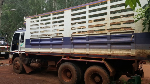 ขาย 10 ล้อดั้ม ISUZU มีระบบลำโพงลากพ่วง เครื่อง 270 แรงม้า เกียร์ Easton ช่วงล่างดี คัสซีสวยตลอดเส้น ยางเต็ม ทะเบียนพร้อมโอนครับ ขาย 10 ล้อดั้ม ISUZU มีระบบลำโพงลากพ่วง เครื่อง 270 แรงม้า เกียร์ Easton ช่วงล่างดี คัสซีสวยตลอดเส้น ยางเต็ม ทะเบียนพร้อมโอนครับ