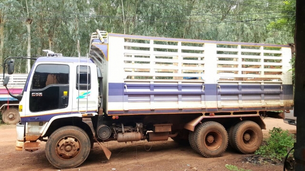 ขาย 10 ล้อดั้ม ISUZU มีระบบลำโพงลากพ่วง เครื่อง 270 แรงม้า เกียร์ Easton ช่วงล่างดี คัสซีสวยตลอดเส้น ยางเต็ม ทะเบียนพร้อมโอนครับ ขาย 10 ล้อดั้ม ISUZU มีระบบลำโพงลากพ่วง เครื่อง 270 แรงม้า เกียร์ Easton ช่วงล่างดี คัสซีสวยตลอดเส้น ยางเต็ม ทะเบียนพร้อมโอนครับ