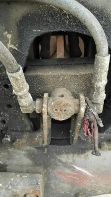 ****** Sold Out!! ****** ตัวคีบไฮดรอลิคอิสระ หมุนรอบตัวได้ คีบเหล็ก คีบไม้ มีมอเตอร์ตัวเดินในตัว โทร 089-2499-123 นครปฐม