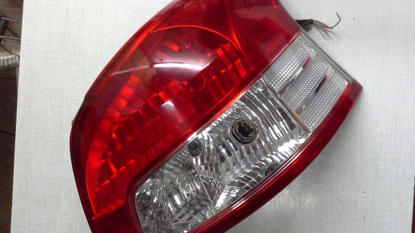 ไฟท้ายโตโยต้านิววีออสทั้งชุดถอดสวยๆครับ