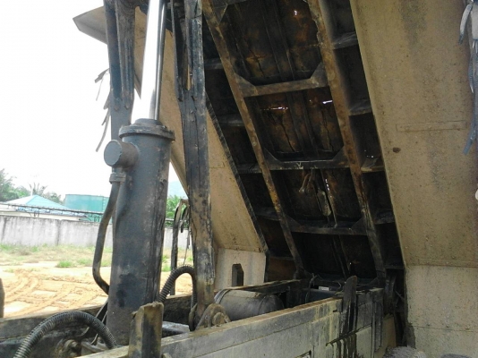 รถอีซูซุ 10 ล้อดั้ม FXZ  240 แรงม้า. ปี 38 (  นางฟ้าแท้. )     สนใจติดต่อ  081 - 6079515