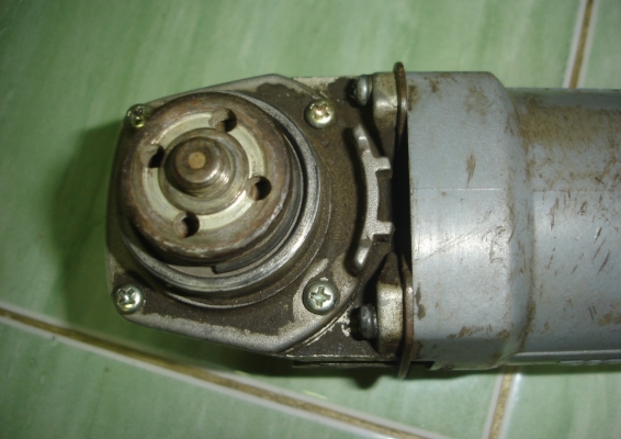 ขายเจียร์มือ4" 9500NB MAKITA สวิทช์ท้าย 570W