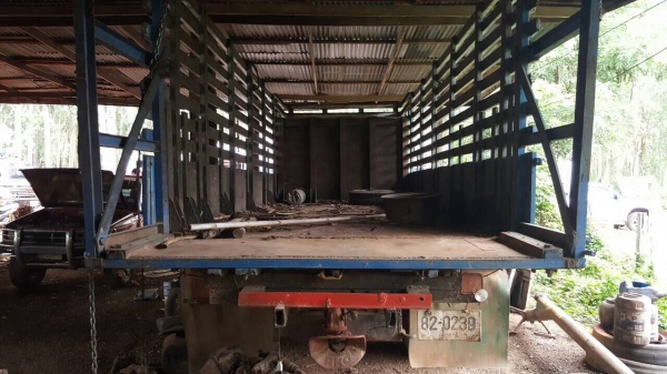 ขาย 10 ล้อ หัวยาวเรียล 2 เพลา มีระบบลำโพงลากพ่วง เครื่อง PD6 260 แรงม้า คัสซีสวยตลอดเส้น ช่วงล่าง ZM สโลว์ HINO เบรคทิฟฟี่ พวงมาลัยพาวเวอร์ ยางเต็ม ทะเบียนเต็มพร้อมโอน