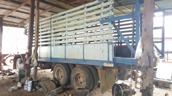 ขาย 10 ล้อ หัวยาวเรียล 2 เพลา มีระบบลำโพงลากพ่วง เครื่อง PD6 260 แรงม้า คัสซีสวยตลอดเส้น ช่วงล่าง ZM สโลว์ HINO เบรคทิฟฟี่ พวงมาลัยพาวเวอร์ ยางเต็ม ทะเบียนเต็มพร้อมโอน